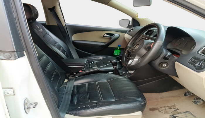 2014 Volkswagen Polo HIGHLINE1.2L, Petrol, Manual, 83,323 km, interior