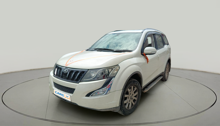 2017 Mahindra XUV500 W10, Diesel, Manual, 1,05,453 km, exterior