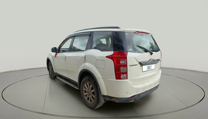 2017 Mahindra XUV500 W10, Diesel, Manual, 1,05,453 km, exterior