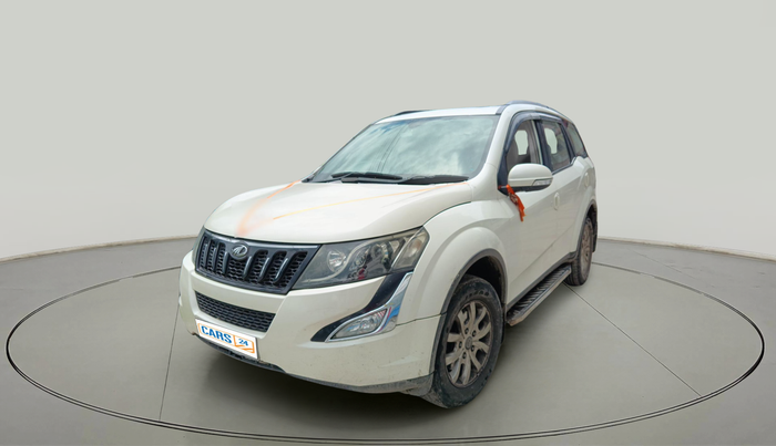 2017 Mahindra XUV500 W10, Diesel, Manual, 1,05,453 km, exterior