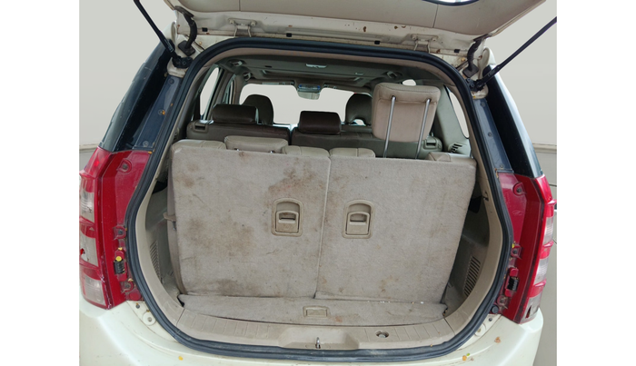 2017 Mahindra XUV500 W10, Diesel, Manual, 1,05,453 km, exterior