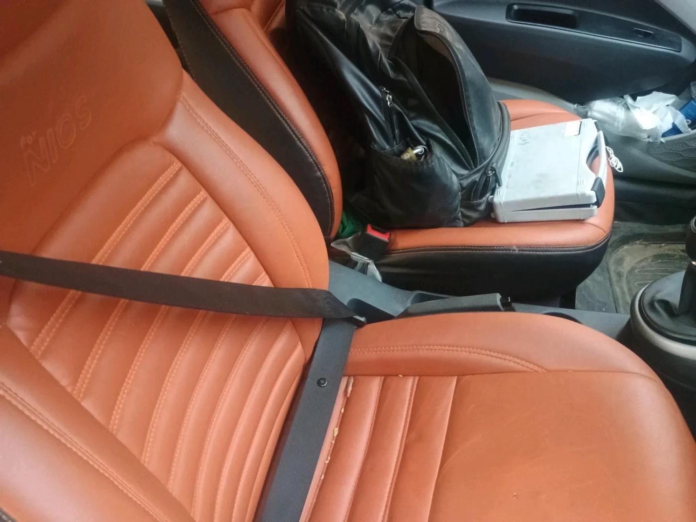 2022 Hyundai GRAND I10 NIOS SPORTZ 1.2 KAPPA VTVT, Petrol, Manual, 23,743 km, interior
