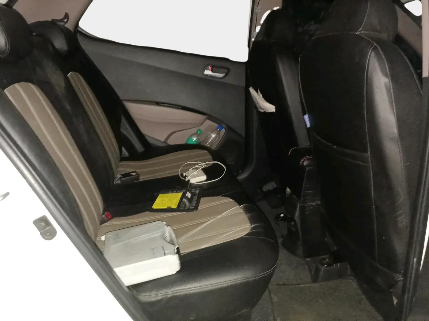 2016 Hyundai Grand i10 ASTA (O) 1.2 KAPPA VTVT, Petrol, Manual, 39,087 km, interior