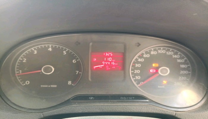 2011 Volkswagen Polo HIGHLINE1.2L, Petrol, Manual, 94,416 km, interior