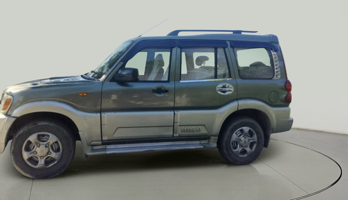 2013 Mahindra Scorpio LX, Diesel, Manual, 78,332 km, exterior