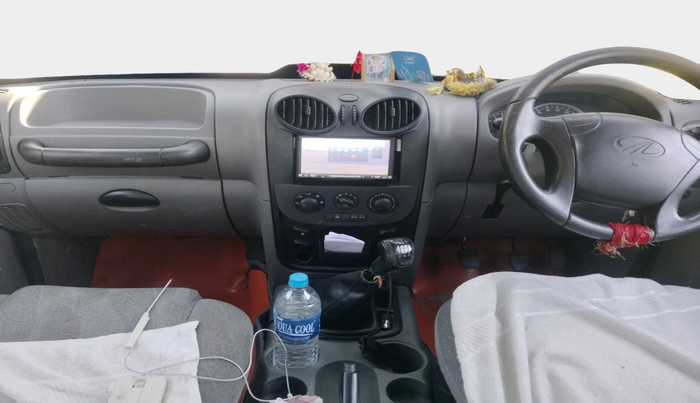 2013 Mahindra Scorpio LX, Diesel, Manual, 78,332 km, interior