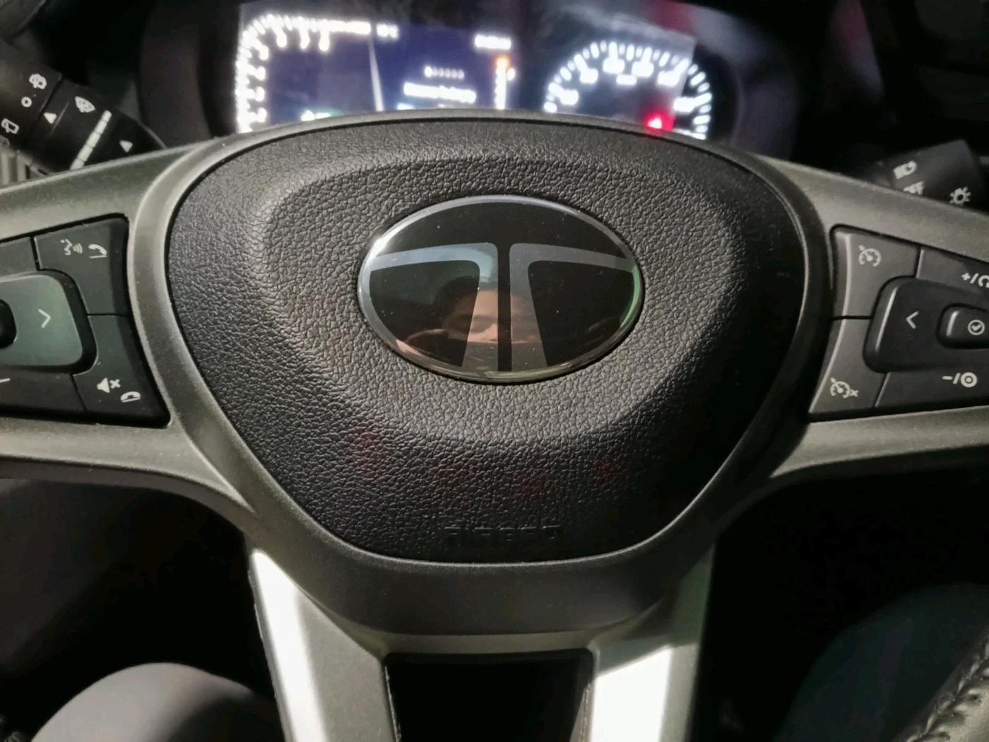 2024 Tata PUNCH  Creative MT Sunroof , Petrol, Manual, 17,803 km, interior