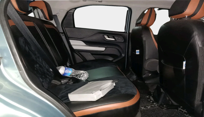 2024 Tata PUNCH  Creative MT Sunroof , Petrol, Manual, 17,803 km, interior