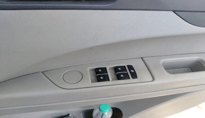 2018 Mahindra MARAZZO M2 8 STR, Diesel, Manual, 1,07,635 km, interior