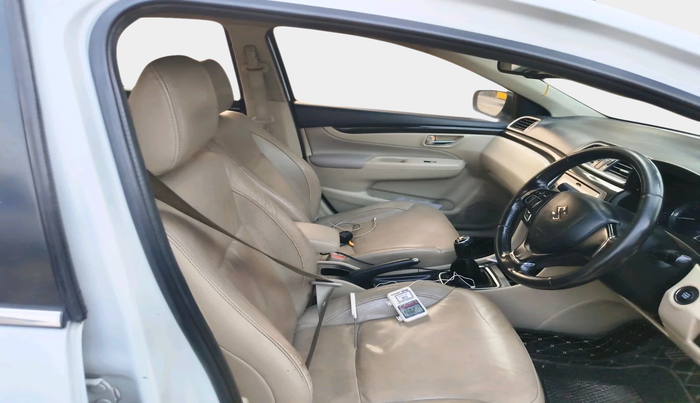 2017 Maruti Ciaz ALPHA DIESEL 1.3, Diesel, Manual, 66,598 km, interior