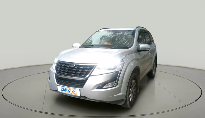 2019 Mahindra XUV500 W9, Diesel, Manual, 52,748 km, exterior