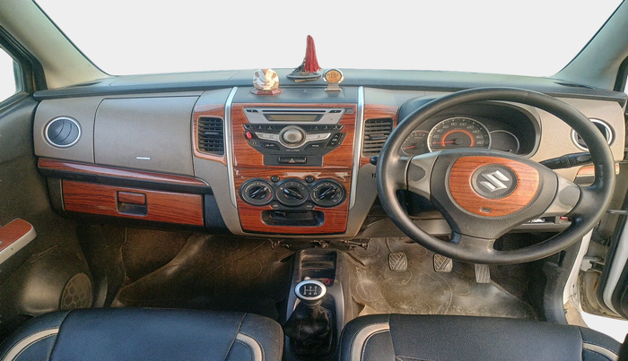 2016 Maruti Wagon R 1.0 VXI, Petrol, Manual, 1,86,750 km, interior