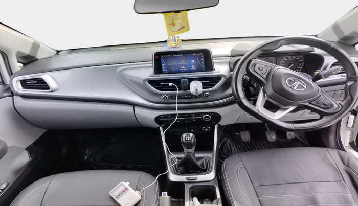 2021 Tata ALTROZ XZ PETROL, Petrol, Manual, 17,002 km, interior