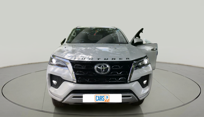 2022 Toyota Fortuner 4X4 MT 2.8 DIESEL, Diesel, Manual, 38,399 km, exterior