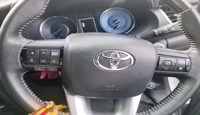 2022 Toyota Fortuner 4X4 MT 2.8 DIESEL, Diesel, Manual, 38,399 km, interior