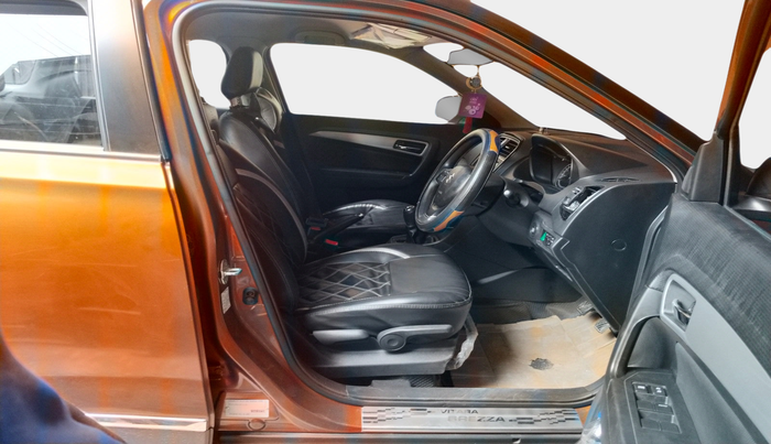 2021 Maruti Vitara Brezza ZXI, Petrol, Manual, 38,753 km, interior