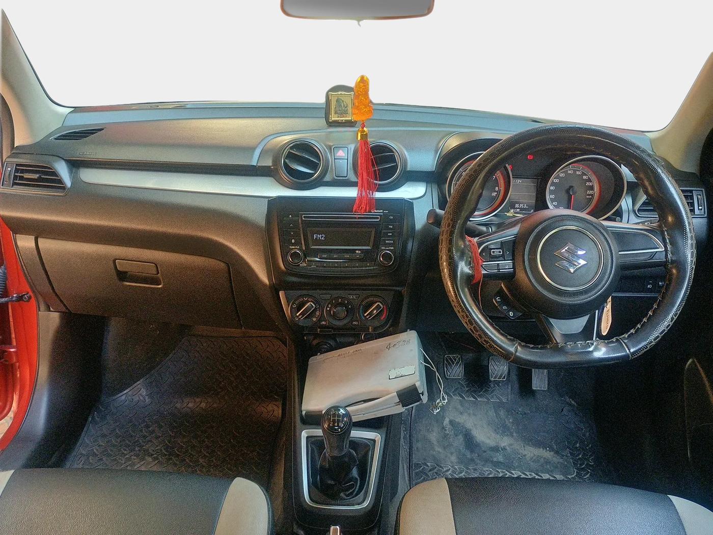 2018 Maruti Swift VXI, Petrol, Manual, 36,353 km, interior