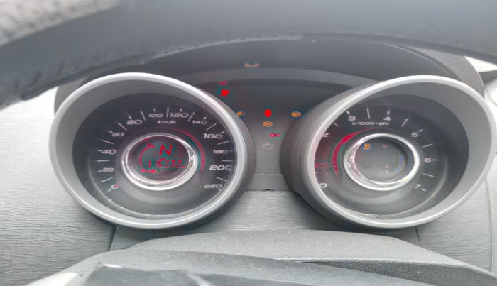 2014 Mahindra XUV500 W8, Diesel, Manual, 1,16,932 km, interior