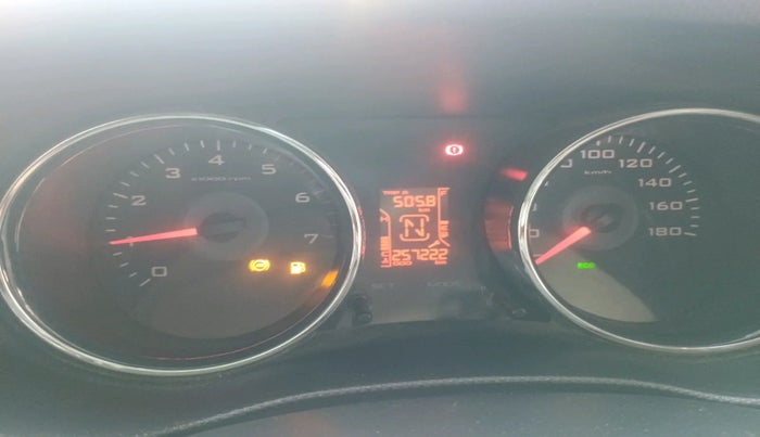 2017 Mahindra TUV300 T8, Diesel, Manual, 2,57,222 km, interior