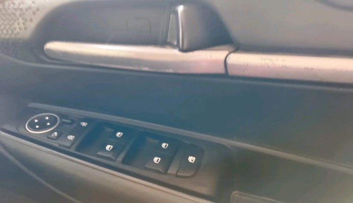 2020 KIA SONET HTK PLUS 1.0 DCT, Petrol, Automatic, 74,670 km, interior