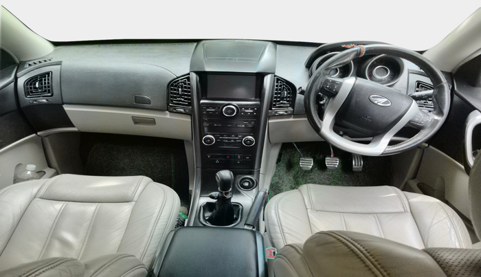 2016 Mahindra XUV500 W10, Diesel, Manual, 55,499 km, interior