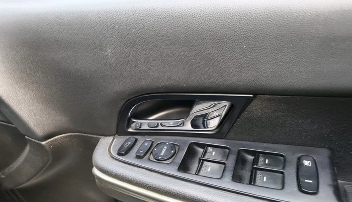 2019 Tata Hexa XT 4X2 7 STR, Diesel, Manual, 58,838 km, interior