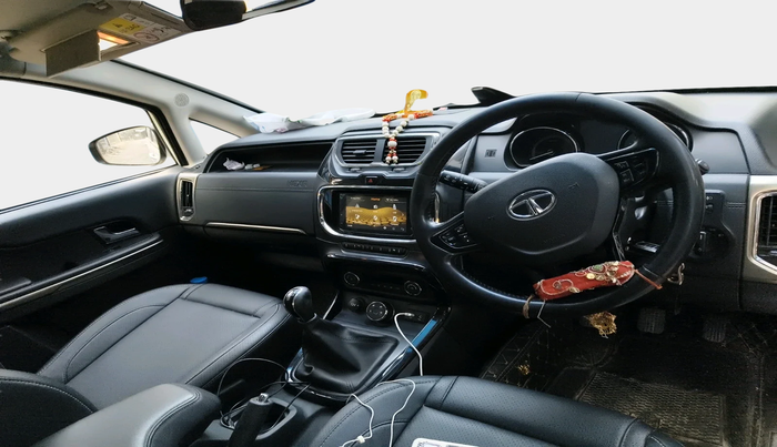 2019 Tata Hexa XT 4X2 7 STR, Diesel, Manual, 58,838 km, interior