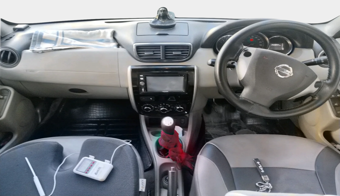 2016 Nissan Terrano XL (D), Diesel, Manual, 1,40,944 km, interior