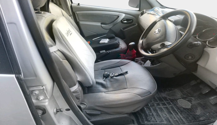 2016 Nissan Terrano XL (D), Diesel, Manual, 1,40,944 km, interior