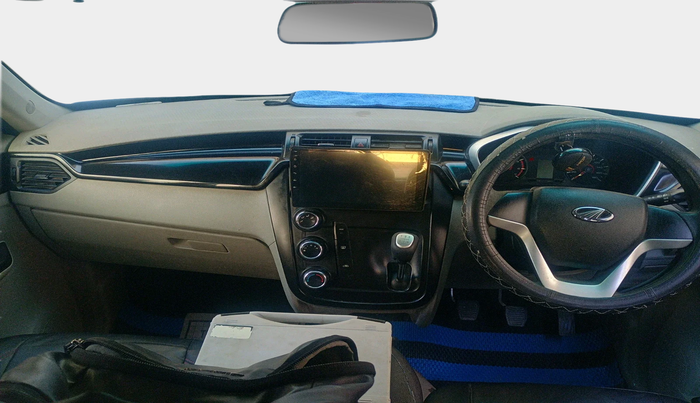 2016 Mahindra Kuv100 K6 6 STR, Petrol, Manual, 48,756 km, interior