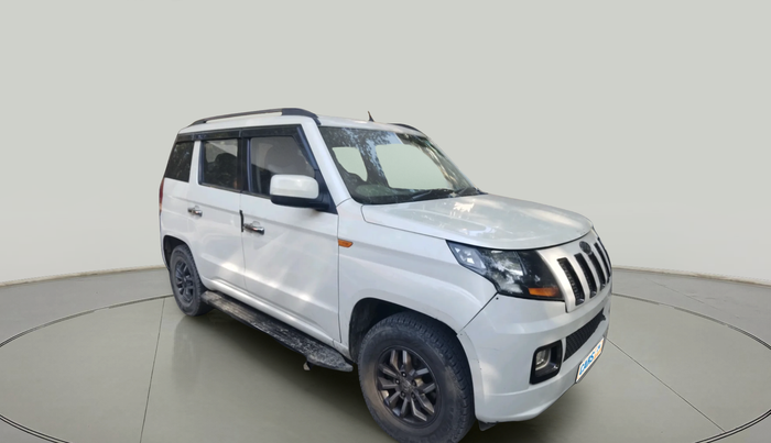 2017 Mahindra TUV300 T10, Diesel, Manual, 2,13,827 km, exterior