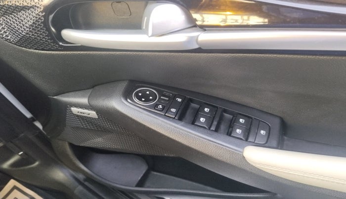 2024 KIA SELTOS  GTX PLUS 1.5 DIESEL AT, Diesel, Automatic, 18,858 km, interior