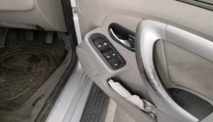 2013 Nissan Terrano XL (D), Diesel, Manual, 47,423 km, interior