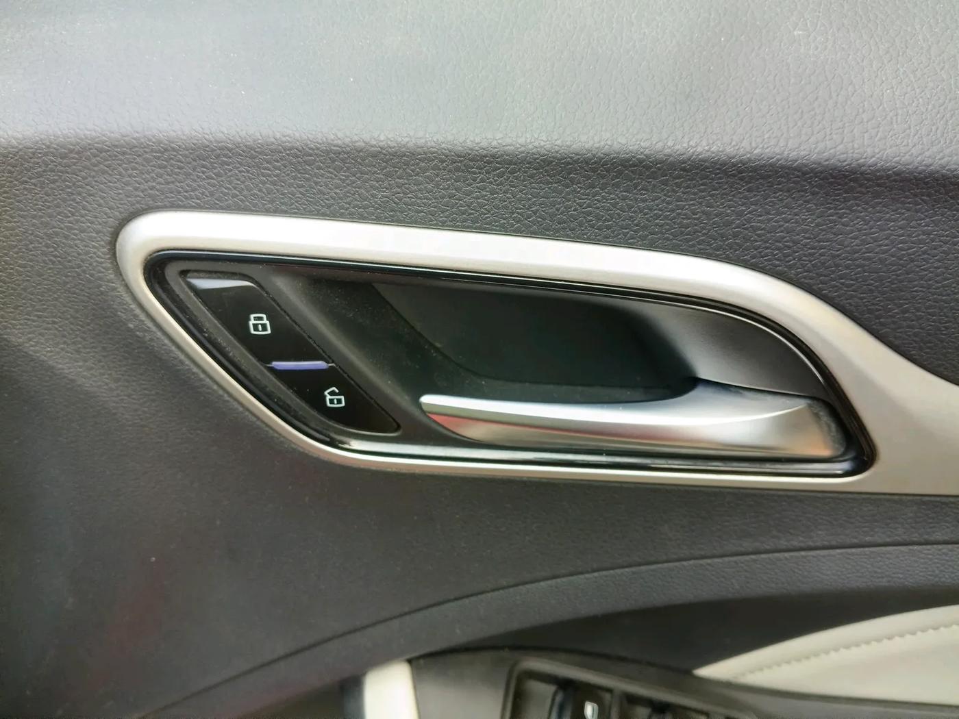 2021 MG ASTOR SHARP 1.5 CVT, Petrol, Automatic, 29,399 km, interior