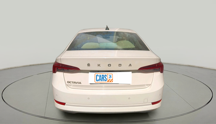 2021 Skoda Octavia L&K 2.0 AT, Petrol, Automatic, 33,861 km, exterior