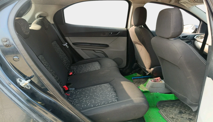 2022 Tata Tiago XT PETROL, Petrol, Manual, 31,031 km, interior