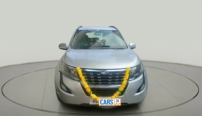 2018 Mahindra XUV500 W7, Diesel, Manual, 1,20,609 km, exterior