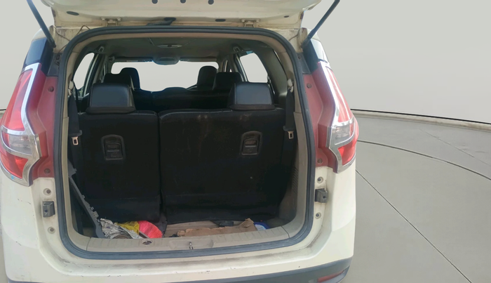 2018 Mahindra MARAZZO M2 8 STR, Diesel, Manual, 1,77,694 km, exterior