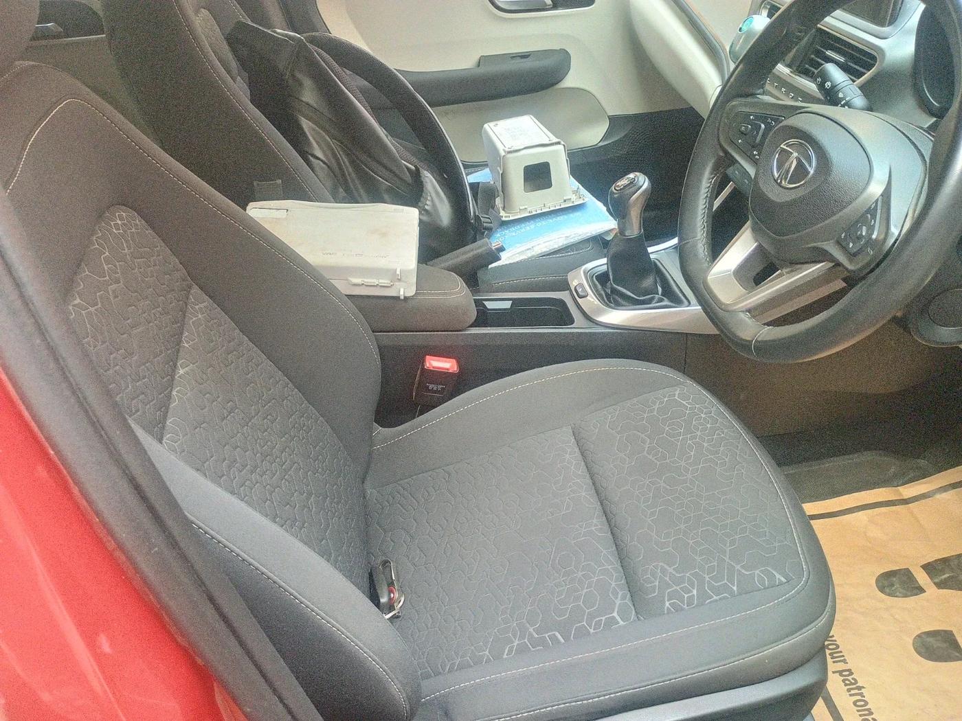 2021 Tata ALTROZ XZ PETROL, Petrol, Manual, 6,415 km, interior