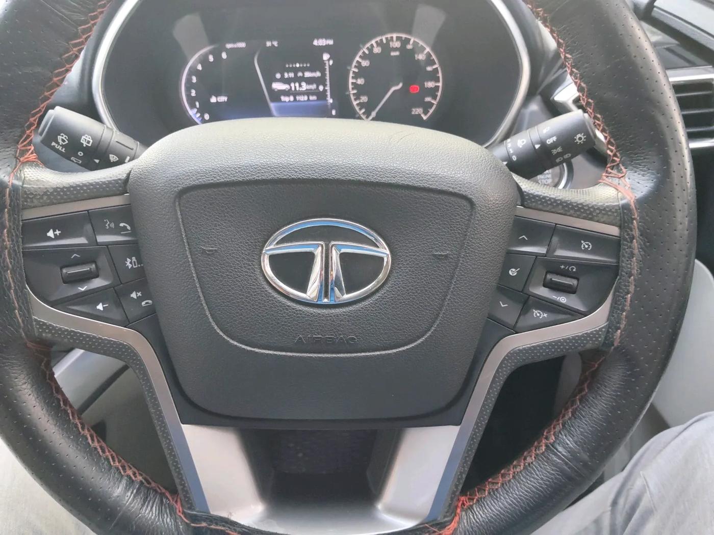 2021 Tata Safari XZ, Diesel, Manual, 1,20,406 km, interior