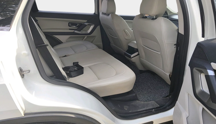 2021 Tata Safari XZ, Diesel, Manual, 1,20,406 km, interior