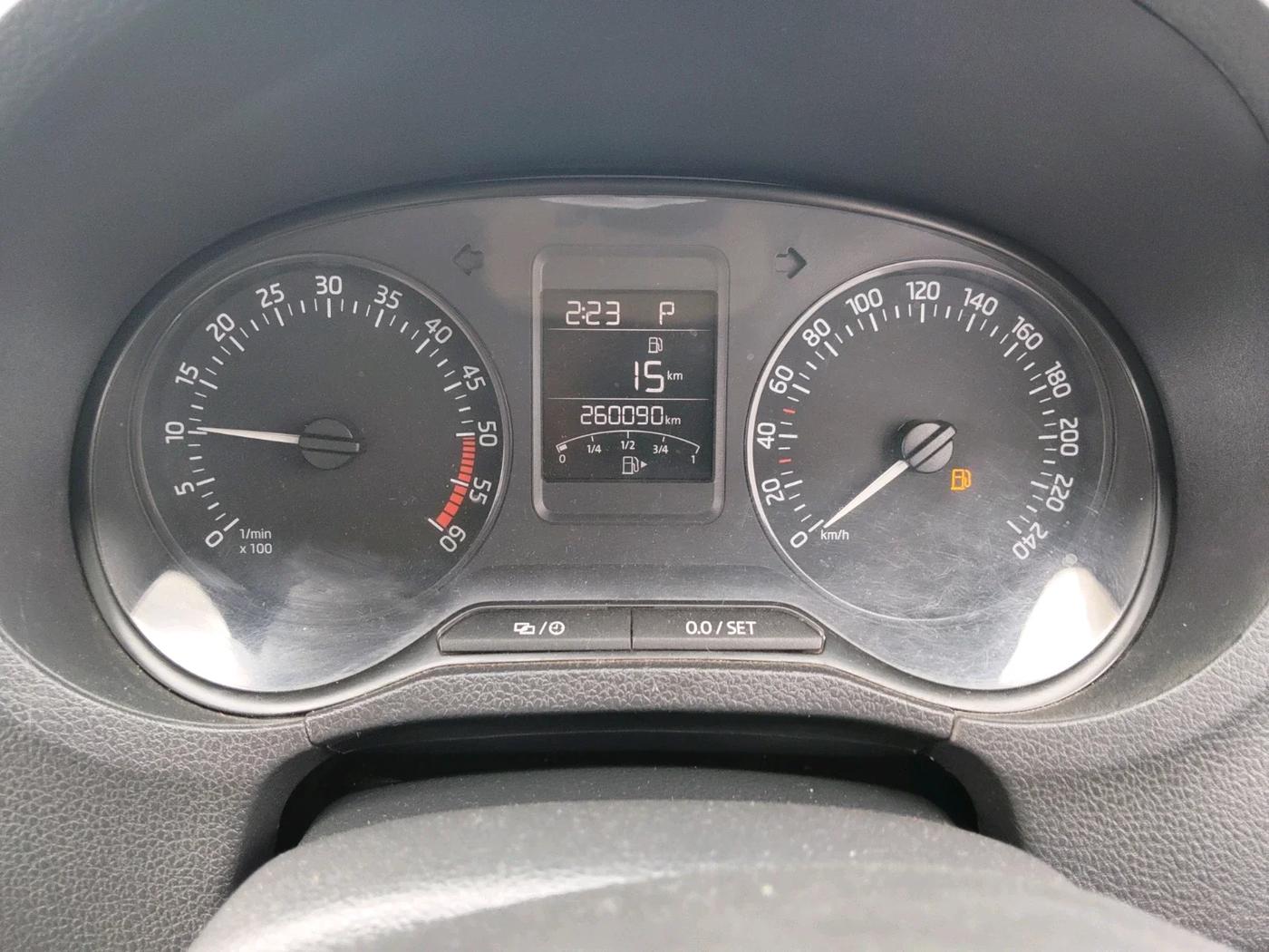 2017 Skoda Rapid STYLE 1.5 TDI AT, Diesel, Automatic, 2,60,094 km, interior