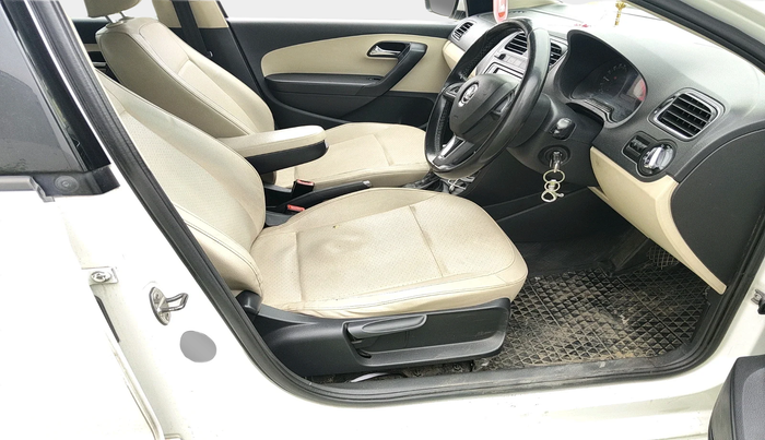 2017 Skoda Rapid STYLE 1.5 TDI AT, Diesel, Automatic, 2,60,090 km, interior