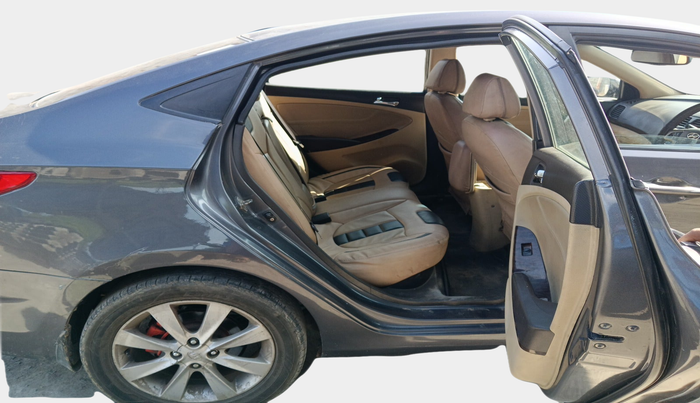 2012 Hyundai Verna FLUIDIC 1.6 CRDI SX, Diesel, Manual, 1,15,136 km, interior