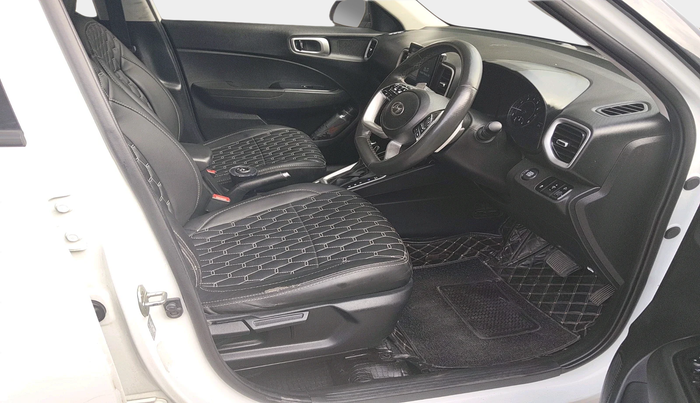 2022 Hyundai VENUE SX PLUS 1.0 TURBO DCT, Petrol, Automatic, 72,337 km, interior