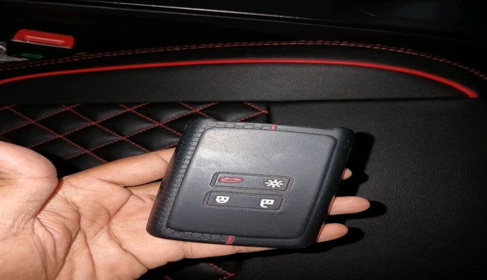 2022 Renault Kiger RXT MT, Petrol, Manual, 69,748 km, interior