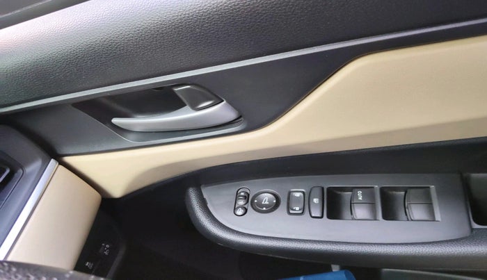 2025 Honda Amaze VX 1.2 Petrol MT, Petrol, Manual, 10,516 km, interior