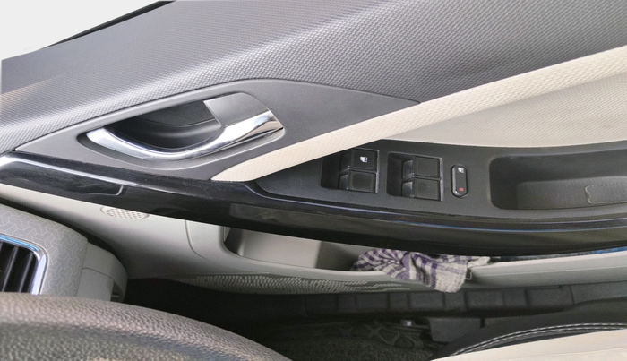 2021 Tata NEXON XZA PLUS DIESEL, Diesel, Automatic, 80,012 km, interior
