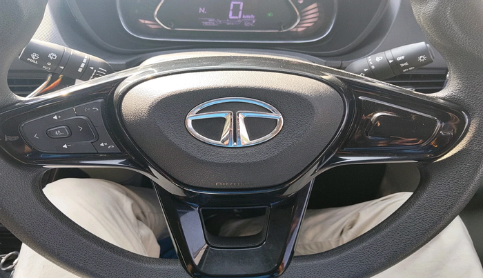 2021 Tata NEXON XZA PLUS DIESEL, Diesel, Automatic, 80,012 km, interior