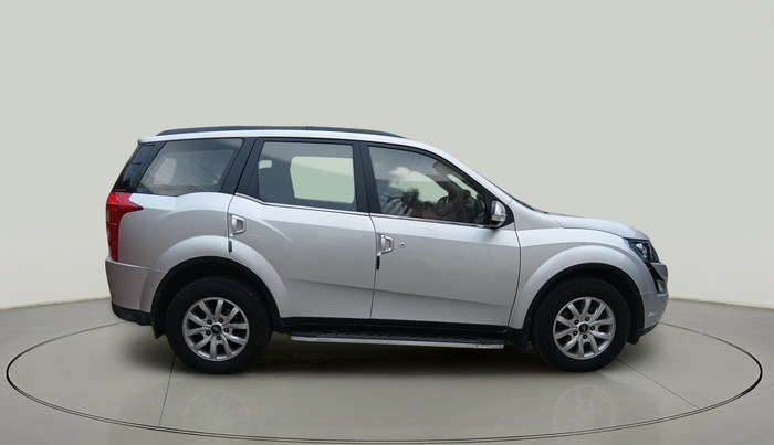2017 Mahindra XUV500 W10, Diesel, Manual, 50,713 km, exterior